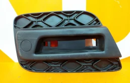 Решетка бампера Renault Sandero 2013-2022 850761319R 2, задняя правая
