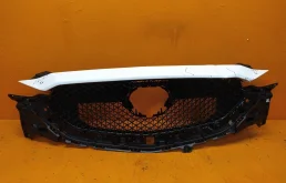 Решетка радиатора Mazda CX-5 2017-нв KB8B50710J 2