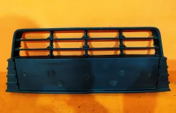 Решетка бампера Ford Focus 2011-2015 1718734 3, передняя