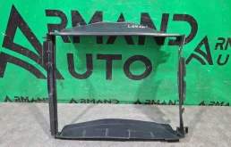 Рамка радиатора Renault Sandero 2013-2022 215596207R 2