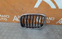 Решетка радиатора BMW X3 2017-2021 51137397465 G01, левая