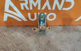 Петля двери нижняя Hyundai I30 2011-2017 793202H000 2 GD, передняя правая