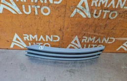 Накладка решетки бампера Land Rover Range Rover 2012-2017 LR044733 4 L405, передняя левая
