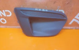 Заглушка бампера KIA Rio 2017-2020 86524H0500 4 FB, передняя правая