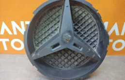 Кронштейн эмблемы Mercedes C-Class 2014-2018 A0008880060 W205, передний