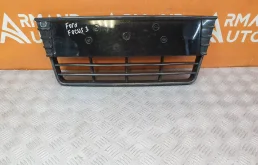 Решетка бампера Ford Focus 2011-2015 1719219 3, передняя