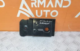 Кронштейн лонжерона Mitsubishi Lancer 2007-2017 5220C482 10, передний правый