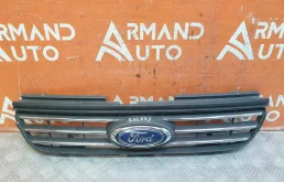 Решетка радиатора Ford Galaxy 2010-2015 1704533 2