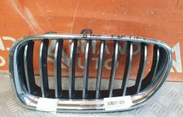 Решетка радиатора BMW 5 series 2013-2017 51137412323 F10 F11, левая