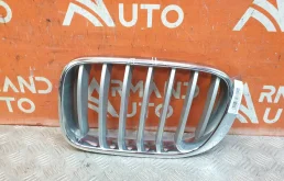 Решетка радиатора BMW X3 2014-2017 51137367421 F25, левая