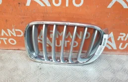 Решетка радиатора BMW X3 2014-2017 51137367421 F25, левая