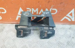 Кронштейн бампера Volvo XC60 2008-2013 39867178 1, передний правый