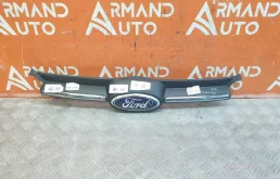 Решетка радиатора Ford Focus 2011-2015 2048467 3