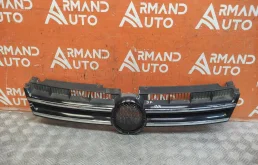 Решетка радиатора Volkswagen Touareg 2010-2014 7P6853651AZLL 2