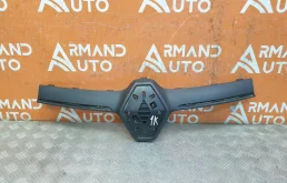 Накладка решетки радиатора Renault Logan 2018-2022 623826051R 2