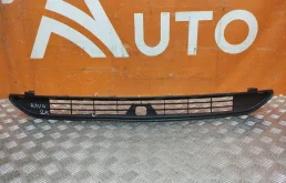 Решетка бампера верхняя Toyota RAV4 2015-2019 5311242110 4 CA40, передняя