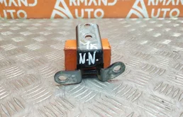 Петля двери нижняя Toyota Avensis 2003-2009 6877005020 2 Т250, задняя правая