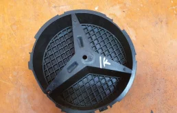 Кронштейн эмблемы Mercedes C-Class 2014-2018 A0008880060 W205, передний