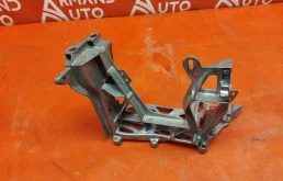 Кронштейн панели передней Mercedes C-Class 2014-2021 A2056221600 W205, левый