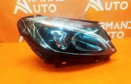 Фара Mercedes C-Class 2014-2018 A2059067403 W205, правая