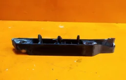 Кронштейн бампера Ford Focus 2008-2011 1521607 2, передний левый
