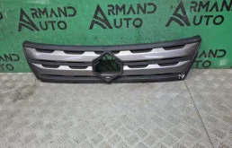 Решетка радиатора Suzuki Vitara 2014-2018 7211054P10H22 2