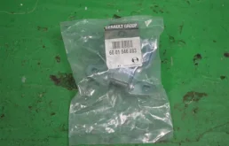 Петля двери RENAULT LOGAN 2004-2015 6001546883 1