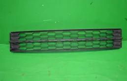 Решетка бампера SKODA OCTAVIA 2017-2020 5E0853677K9B9 3 A7 (5E), передняя