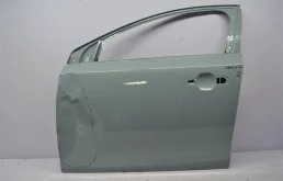 Дверь VOLVO V40 2012-2020 31662584 2, передняя левая