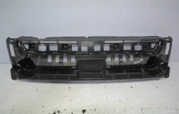 Кронштейн решетки радиатора FORD KUGA 2012-2016 1870314 2 CBS