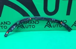 Кронштейн крыла VOLVO XC90 2002-2014 30779580 1, задний правый