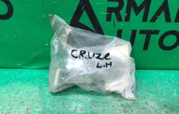 Петля двери нижняя CHEVROLET CRUZE 2008-2016 13501712 1, передняя правая