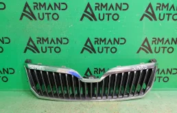 Решетка радиатора SKODA SUPERB 2013-2015 3T0853668B9B9 2