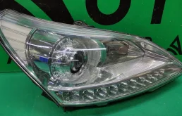Фара HYUNDAI EQUUS 2009-2016 921023N081 2, правая