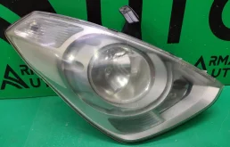 Фара HYUNDAI H1 / Grand Starex 2007-2018 921024H020 2, правая