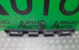 Кронштейн бампера центральный Ford Focus 2005-2011 1354285 2, задний
