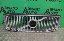 Решетка радиатора Volvo XC90 2014-2019 31425936 2