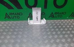 Кронштейн усилителя бампера Land Rover Range Rover 2012-2022 LR128131 4 L405, передний правый