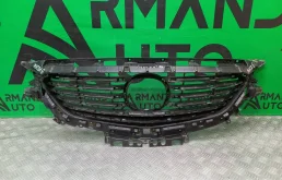 Решетка радиатора Mazda 6 2015-2018 G46L50712A 3 GJ