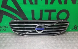 Решетка радиатора Volvo XC60 2013-2017 31333832 1