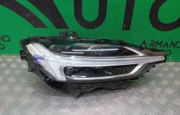 Фара Volvo XC60 2017-нв 31656555 2, правая