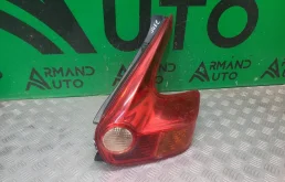 Фонарь Nissan Juke 2010-2014 265501KA0A 1 YF15, правый