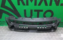 Кронштейн решетки радиатора Ford Kuga 2012-2016 1870314 2 CBS