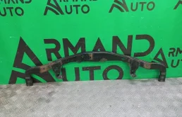 Кронштейн бампера центральный верхний Nissan Murano 2007-2015 622901AA0A Z51, передний