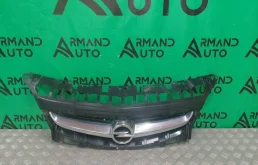 Решетка радиатора Opel Astra 2012-2017 13387218 J