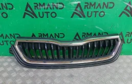 Решетка радиатора Skoda Rapid 2020-2023 60U8536689B9 2