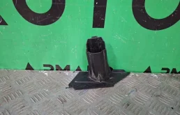 Кронштейн форсунки фароомывателя Skoda Kodiaq 2016-2022 565807221 1, правый