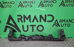 Кронштейн бампера нижний Toyota Fortuner 2015-нв 52129KK010 2, передний