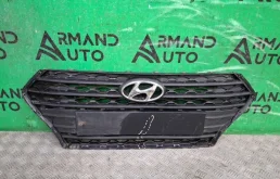 Решетка радиатора Hyundai Solaris 2017-2020 86350H5000 2