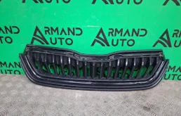 Решетка радиатора Skoda Rapid 2020-2023 60U8536689B9 2